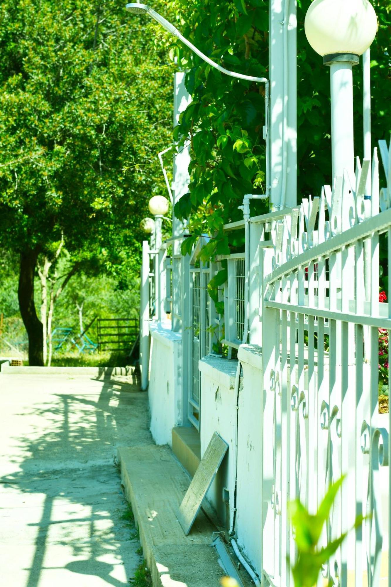 Garden Rooms ฮีมาเรอ ภายนอก รูปภาพ
