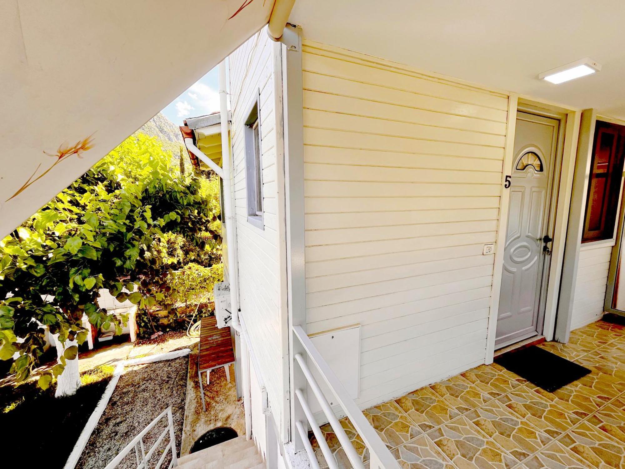 Garden Rooms ฮีมาเรอ ภายนอก รูปภาพ